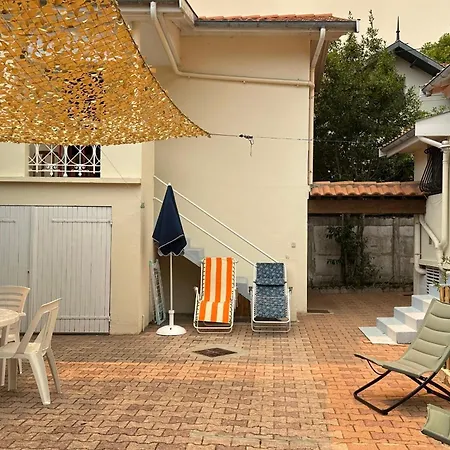 Сasa de vacaciones House Near The With Terrace And Parking *